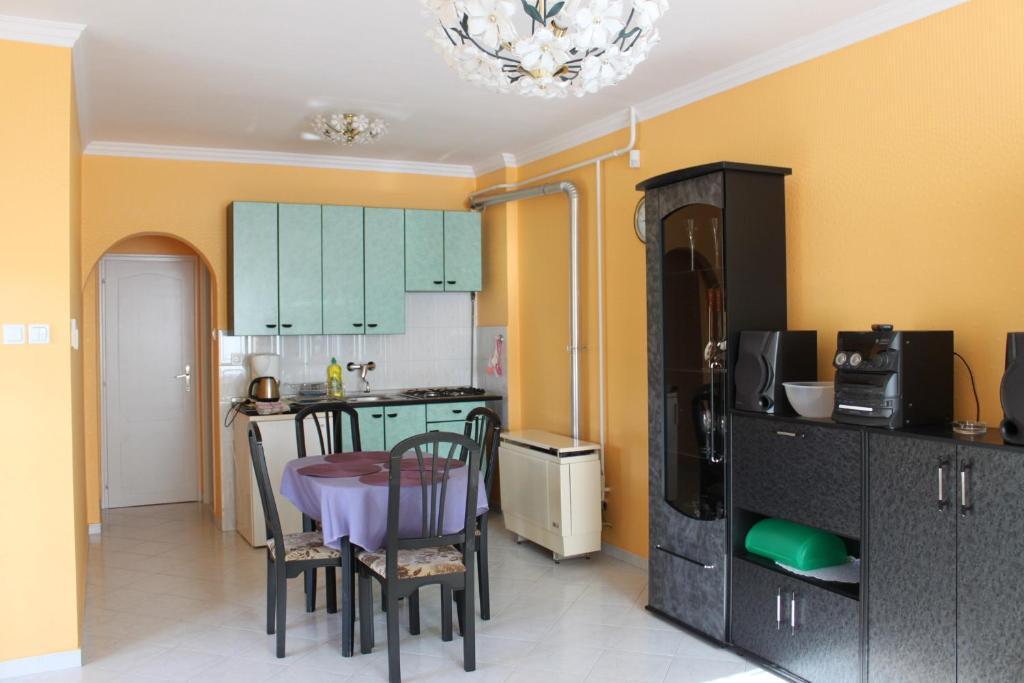 Orwa Apartmanok - Cedrus Koez Zalakaros Quarto foto