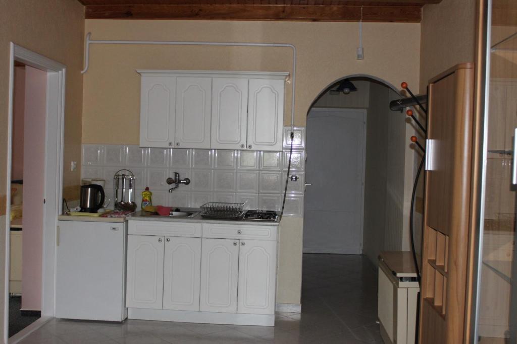 Orwa Apartmanok - Cedrus Koez Zalakaros Quarto foto